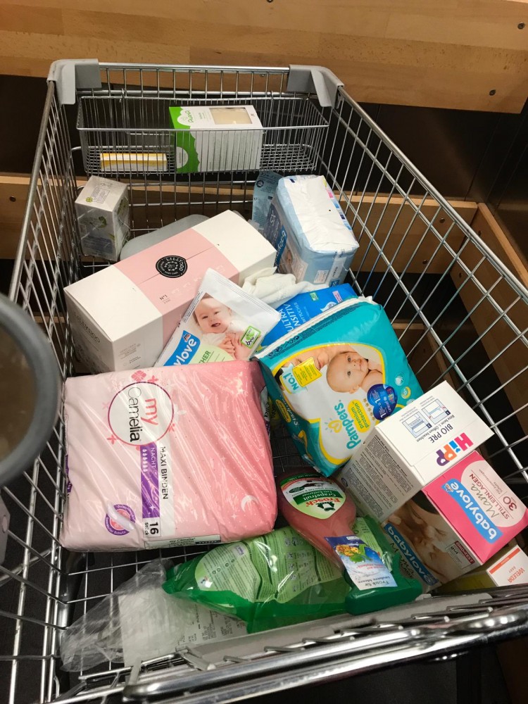 Shopping the essential for Baby and Mommy
