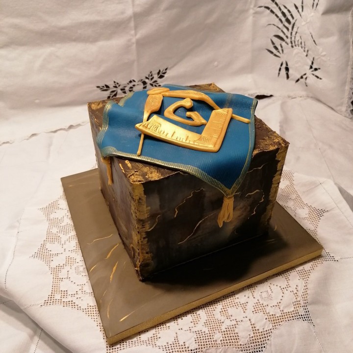 Cake Treasure Chest
